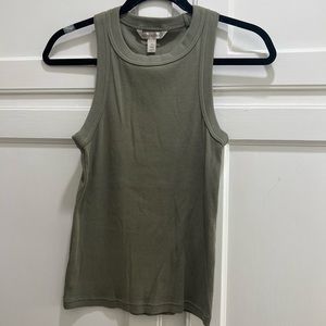 Banana Republic Ribbed Tank